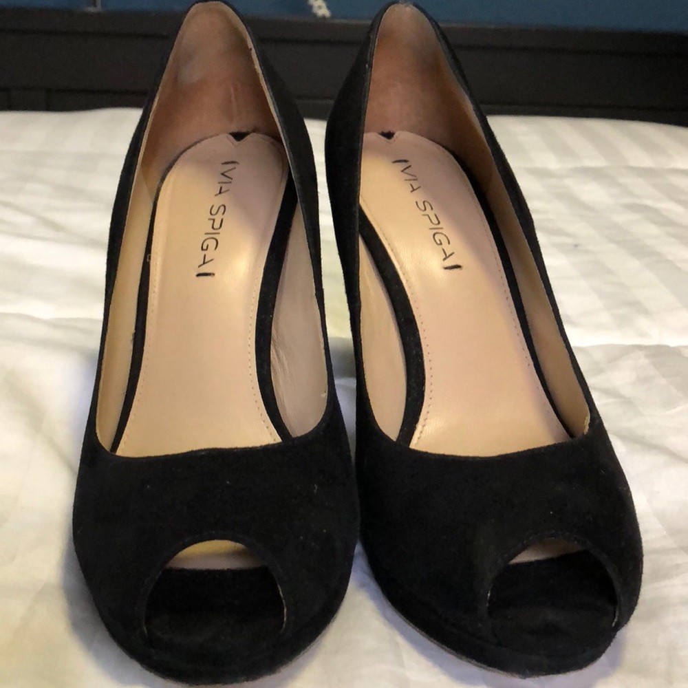 Via Spiga Suede Platform Peep Toe Pump
